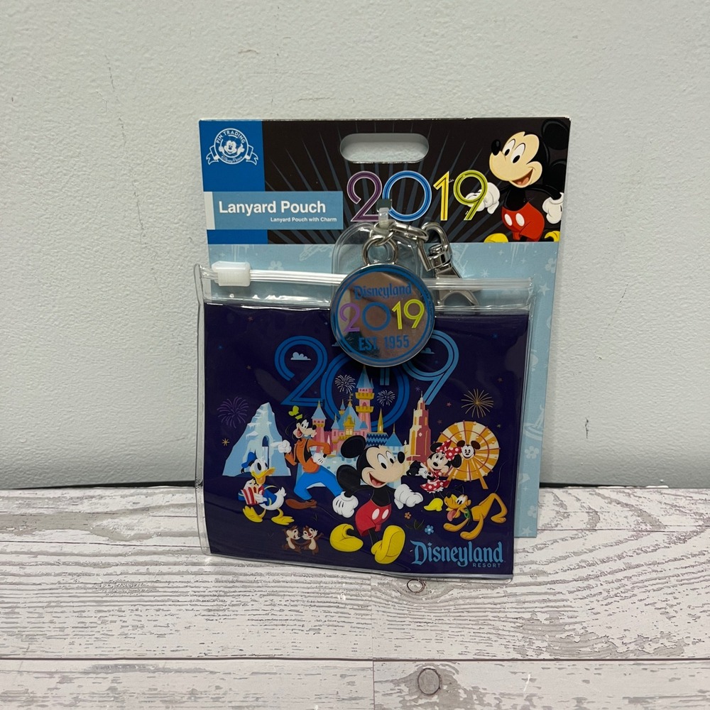 Disney Parks Disneyland 2019 Lanyard Pouch with Charm Mickey Mouse & Friends NIP